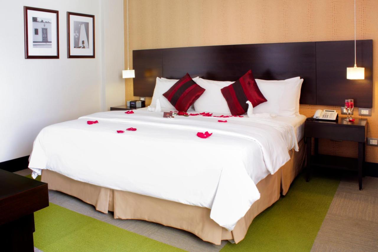 Hotel Trinitarias Suites Barquisimeto Bagian luar foto