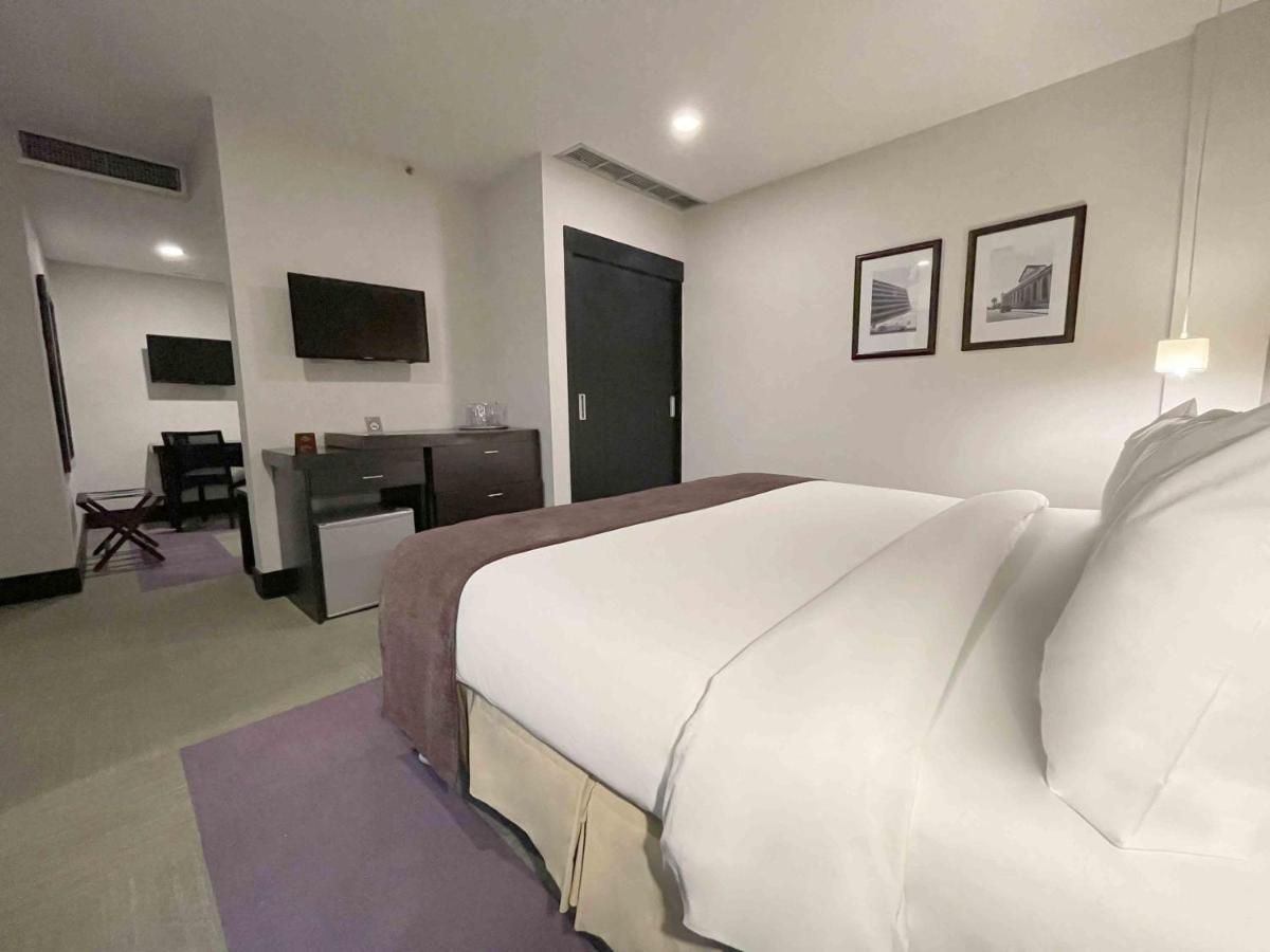 Hotel Trinitarias Suites Barquisimeto Bagian luar foto