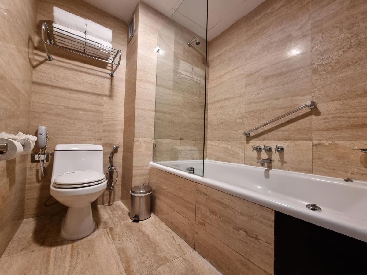 Hotel Trinitarias Suites Barquisimeto Bagian luar foto