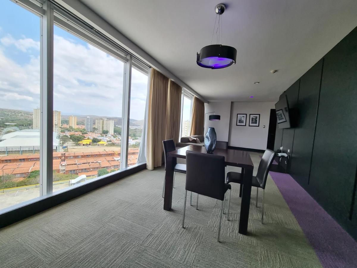 Hotel Trinitarias Suites Barquisimeto Bagian luar foto